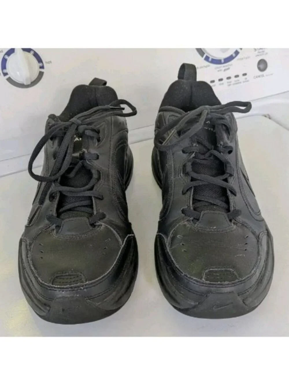 Nike Air Monarch IV Men's Black Sneakers Size 9.5 US 415445-001